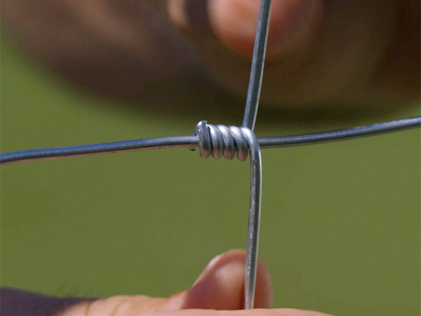 Hinge Joint Field Fence